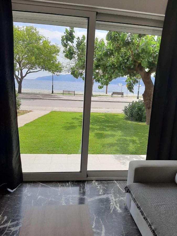 Nafpaktos Seaside Apartment Bagian luar foto