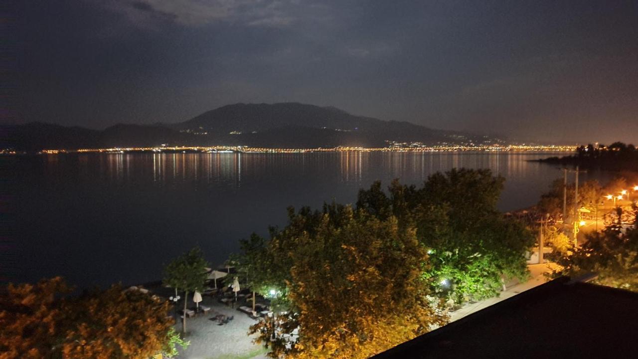 Nafpaktos Seaside Apartment Bagian luar foto